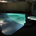 alberca con luces encendidas el mejor lugar para tus eventos